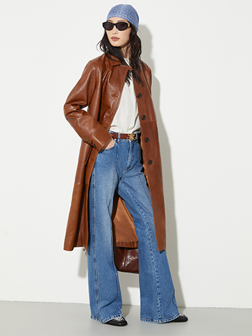 Trench Maxandco Bannerbox Desktop 1 MAX&Co. Trench Maxandco Bannerbox Desktop 1 MAX&Co.